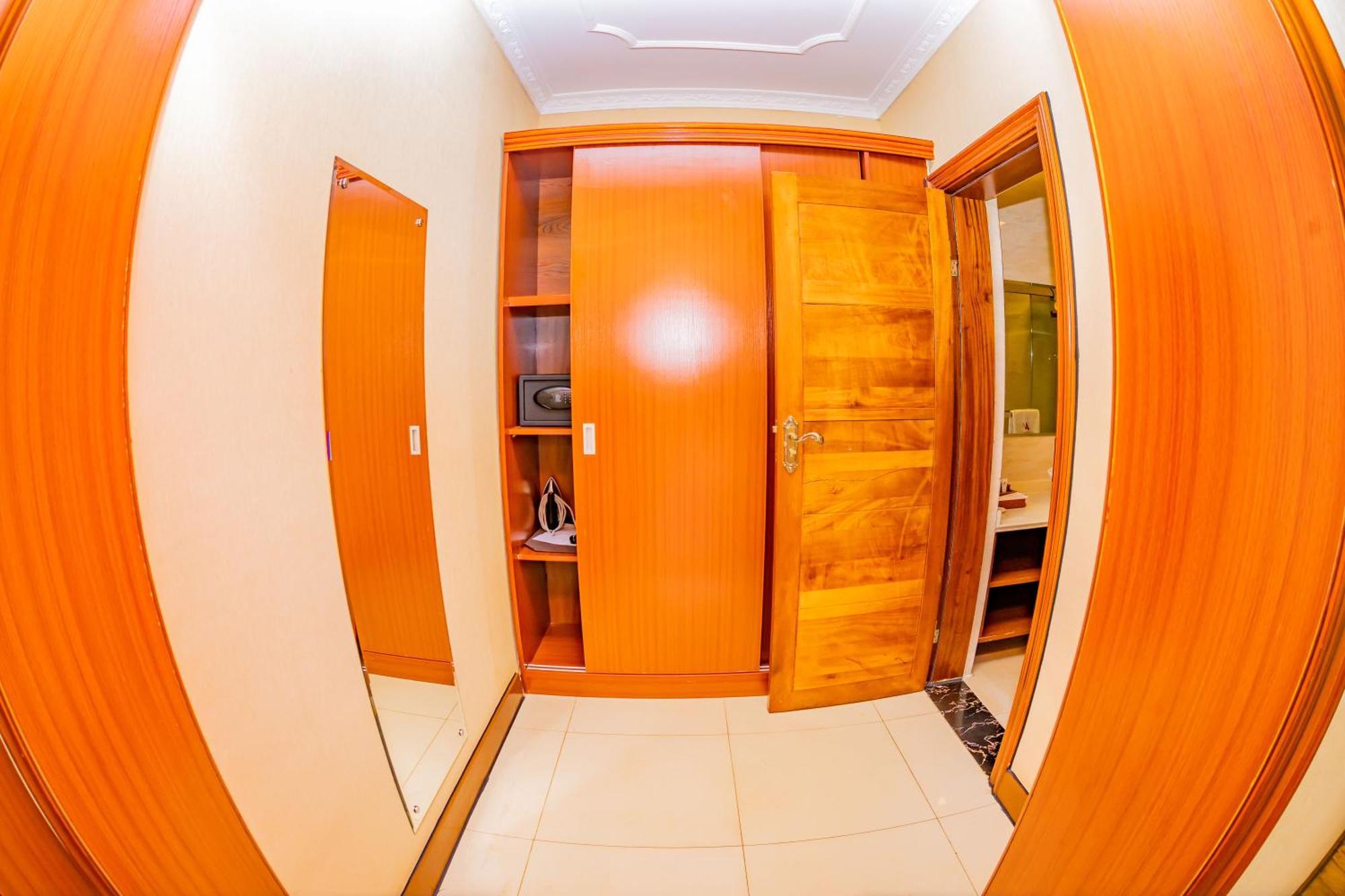 M Hotel קיגאלי מראה חיצוני תמונה